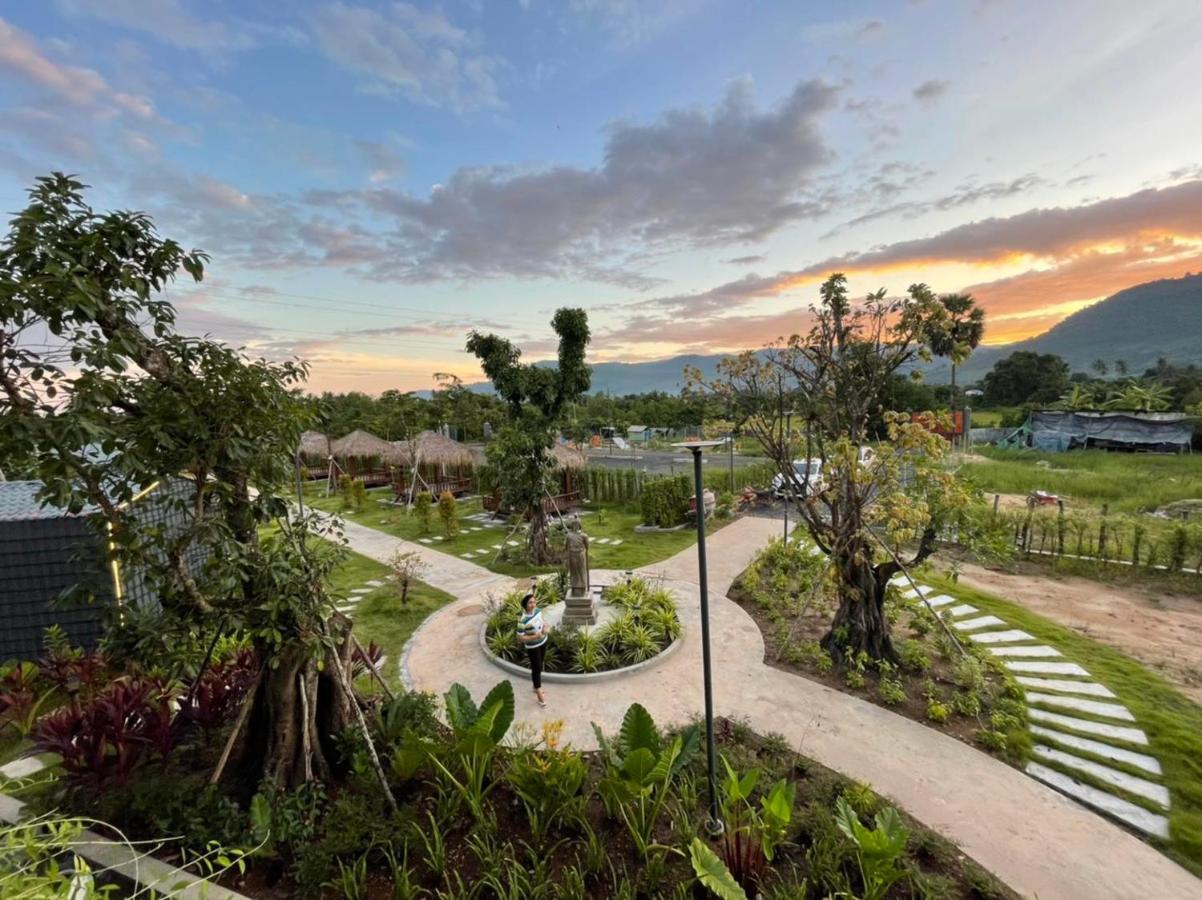 Kampot Tropical Village Экстерьер фото